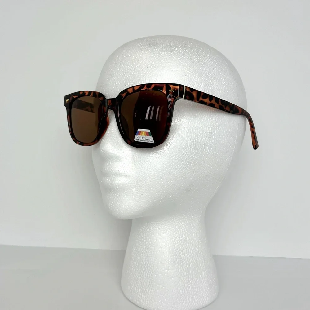 Sunglasses Women's Leopard/Brown Oversized Polarized Square Shades NEW